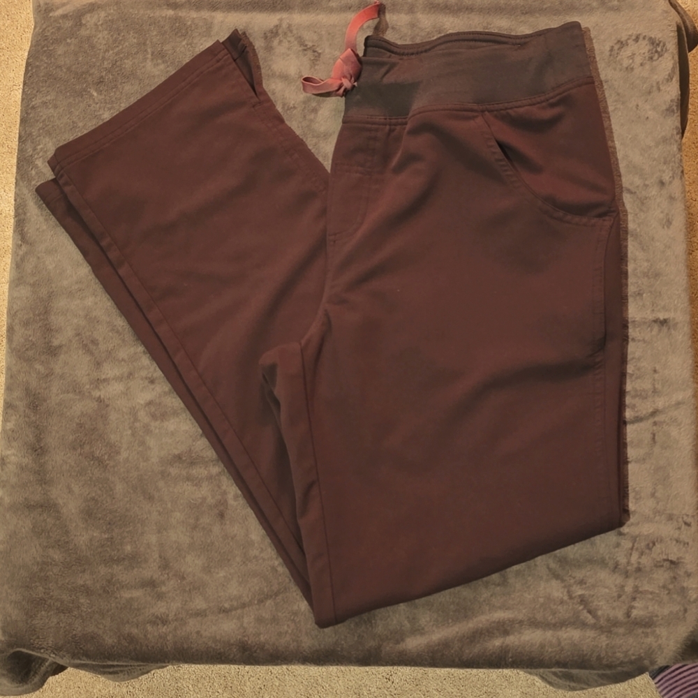 Women's Figs scrub pants, M, brown